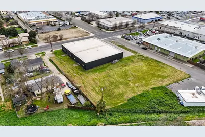 1505 W 18th Street, Merced, CA 95340 - Photo 10