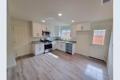 471 E Alameda Street, Manteca, CA 95336 - Photo 4