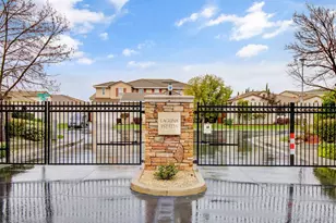 9681 Pilliteri Ct, Elk Grove, CA 95757 - Photo 2