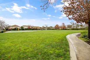 9681 Pilliteri Ct, Elk Grove, CA 95757 - Photo 58