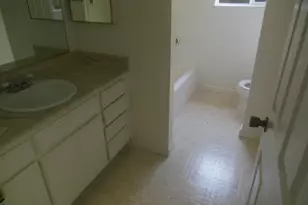 2446 Golden Bear Cir, Stockton, CA 95209 - Photo 8