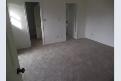 2446 Golden Bear Circle, Stockton, CA 95209 - Photo 10