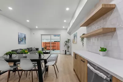 2821 Democracy Alley, Sacramento, CA 95816 - Photo 16