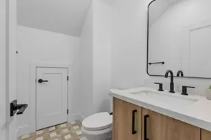 2821 Democracy Alley, Sacramento, CA 95816 - Photo 8