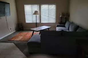 8841 La Riviera Dr, Sacramento, CA 95826 - Photo 4