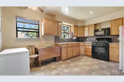 221 Cross Street, Woodland, CA 95695 - Photo 18