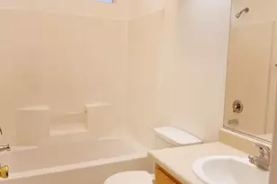 747 Windsor Ct, Los Banos, CA 93635 - Photo 14