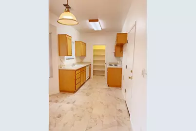 747 Windsor Court, Los Banos, CA 93635 - Photo 8