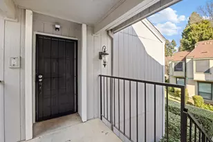 250 Del Verde Cir, Sacramento, CA 95833 - Photo 2