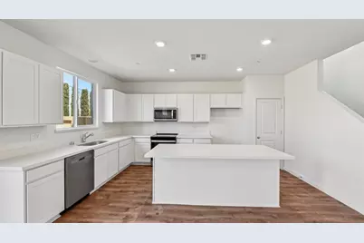 1909 Brianna Way, Yuba City, CA 95993 - Photo 2