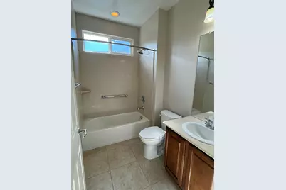 2443 Plumcreek Lane, Manteca, CA 95336 - Photo 18