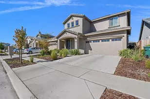 9597 Ogden Ranch Rd, Sacramento, CA 95829 - Photo 2