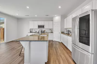 9597 Ogden Ranch Road, Sacramento, CA 95829 - Photo 22