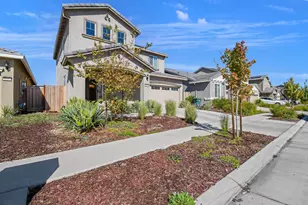 9597 Ogden Ranch Rd, Sacramento, CA 95829 - Photo 6