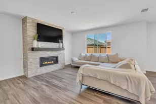 9597 Ogden Ranch Rd, Sacramento, CA 95829 - Photo 8