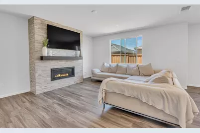 9597 Ogden Ranch Road, Sacramento, CA 95829 - Photo 1