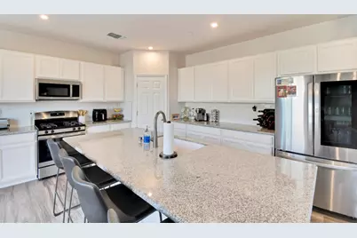 9597 Ogden Ranch Road, Sacramento, CA 95829 - Photo 16
