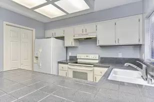 7975 Arcade Lake Ln, Citrus Heights, CA 95610 - Photo 14