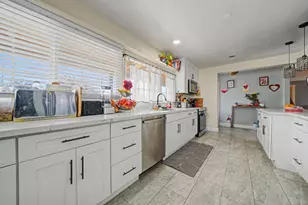 306 Dean Way, Folsom, CA 95630 - Photo 14