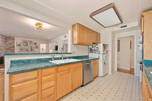 8921 Rosewood Dr, Sacramento, CA 95826 - Photo 10
