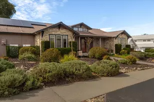 576 Chimney Hill Ct, Angels Camp, CA 95222 - Photo 2