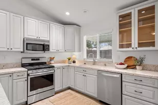 214 N Cinnamon Dr, Galt, CA 95632 - Photo 12