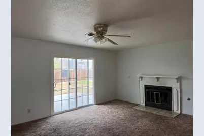 515 N Santa Monica Street, Los Banos, CA 93635 - Photo 6