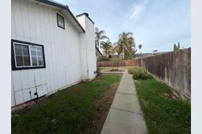 515 N Santa Monica Street, Los Banos, CA 93635 - Photo 16