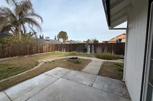 515 N Santa Monica St, Los Banos, CA 93635 - Photo 12