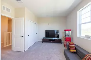 2909 Hazel Gaze St, Sacramento, CA 95833 - Photo 50