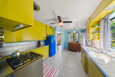 206 Griswold Avenue, Modesto, CA 95350 - Photo 2