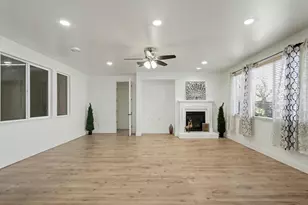 1054 Ledgestone Dr, Folsom, CA 95630 - Photo 14