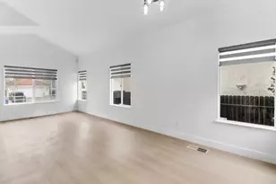 8233 Dalkeith Way, Antelope, CA 95843 - Photo 2