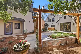 717 33rd St, Sacramento, CA 95816 - Photo 40