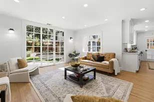 717 33rd St, Sacramento, CA 95816 - Photo 8