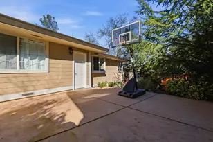 1041 Elmwood Ct, El Dorado Hills, CA 95762 - Photo 70