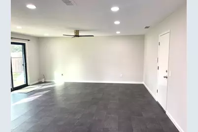 9342 Los Torres Drive, Elk Grove, CA 95624 - Photo 6