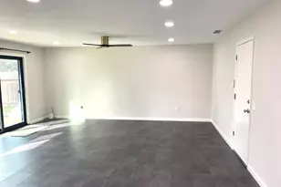 9342 Los Torres Dr, Elk Grove, CA 95624 - Photo 6