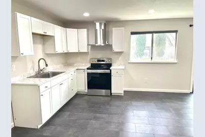 9342 Los Torres Drive, Elk Grove, CA 95624 - Photo 8