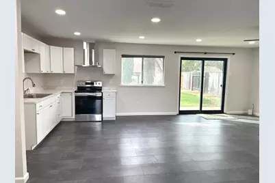 9342 Los Torres Drive, Elk Grove, CA 95624 - Photo 4