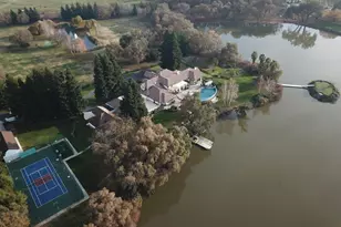 10676 Wilton Rd, Elk Grove, CA 95624 - Photo 14