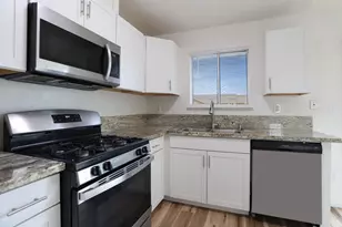 1049 Lake Park Ave, Galt, CA 95632 - Photo 10