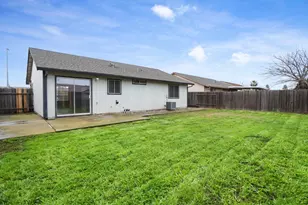 1049 Lake Park Ave, Galt, CA 95632 - Photo 22