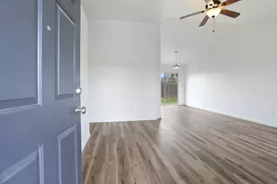 1049 Lake Park Ave, Galt, CA 95632 - Photo 4