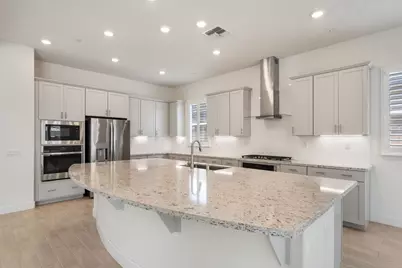 4651 Trumpet Lily Way, Roseville, CA 95747 - Photo 10