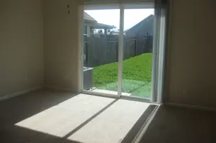 1810 St Croix Ct, Plumas Lake, CA 95961 - Photo 8