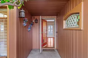 1266 W Mariposa Ave, Stockton, CA 95204 - Photo 6