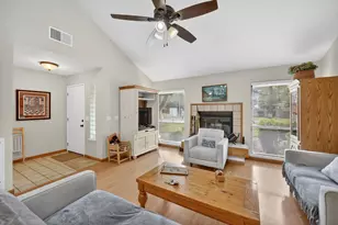 3706 Gold Creek Ln, Sacramento, CA 95827 - Photo 10