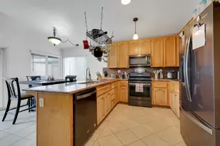 8115 Sonoma Hills Way, Sacramento, CA 95828 - Photo 10