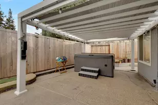 8115 Sonoma Hills Way, Sacramento, CA 95828 - Photo 42